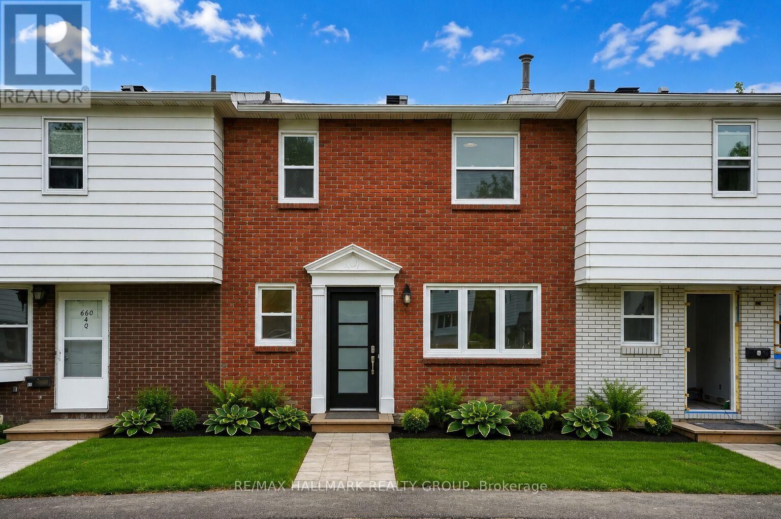 Property Photo:  660 Hochelaga Street 38  ON K1K 2E9 