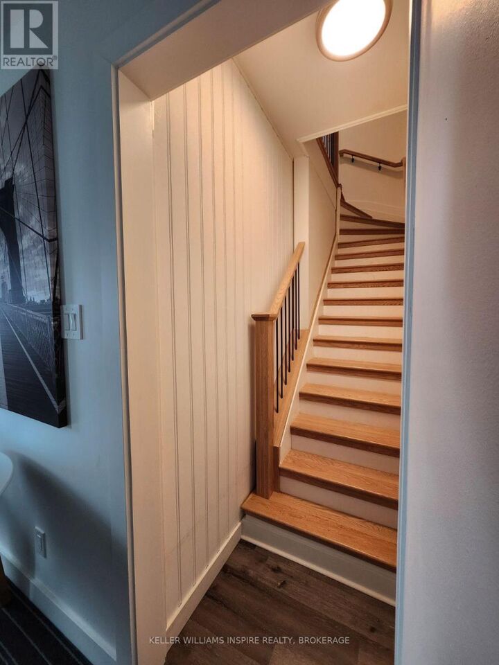 Property Photo:  31 Everett Street  ON K8P 3K1 