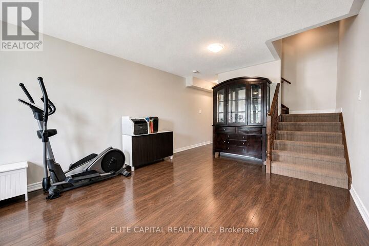Property Photo:  2696 Bur Oak Avenue  ON L6B 1H9 