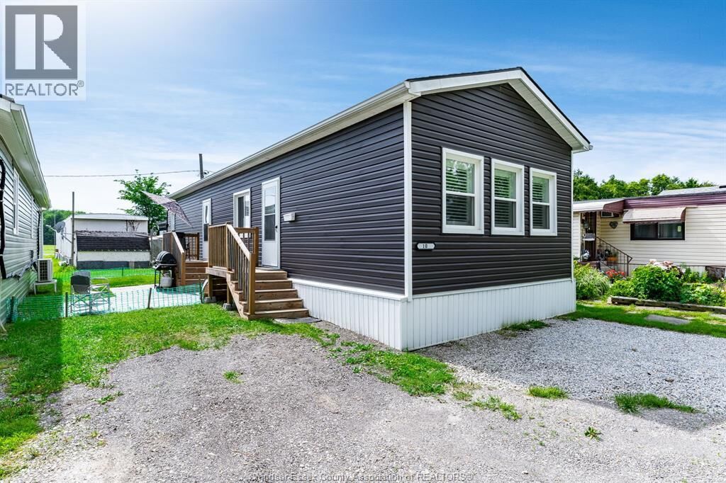 Property Photo: 11408 County Rd 46 #10 ON N0P 1J0