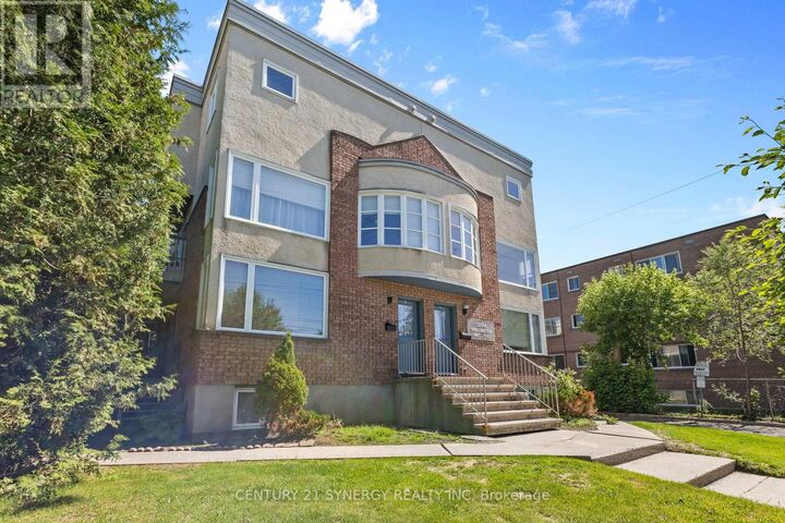 Property Photo:  1204 Shillington Avenue 8  ON K1Z 7Z4 