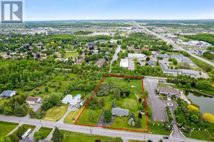 Property Photo:  363 Napoleon Street  ON K7C 3Y3 