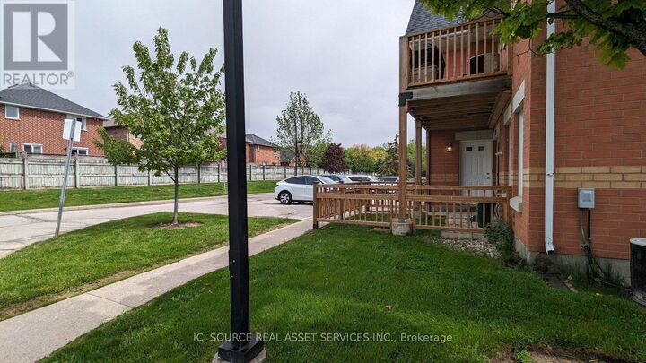 Property Photo: 4140 Foxwood Drive 901 ON L7M 4R4