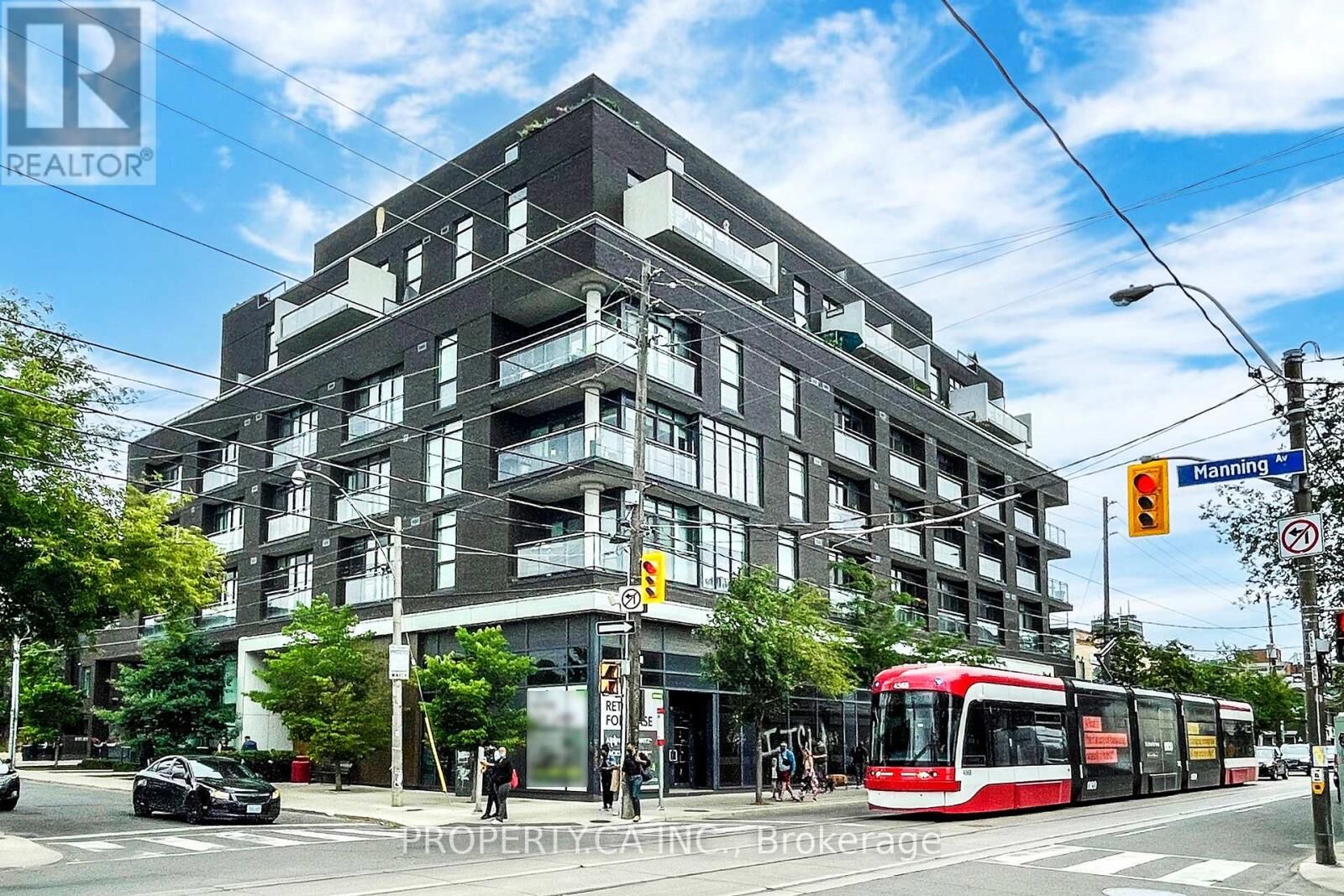 Property Photo:  205 Manning Avenue 403  ON M6J 2K7 