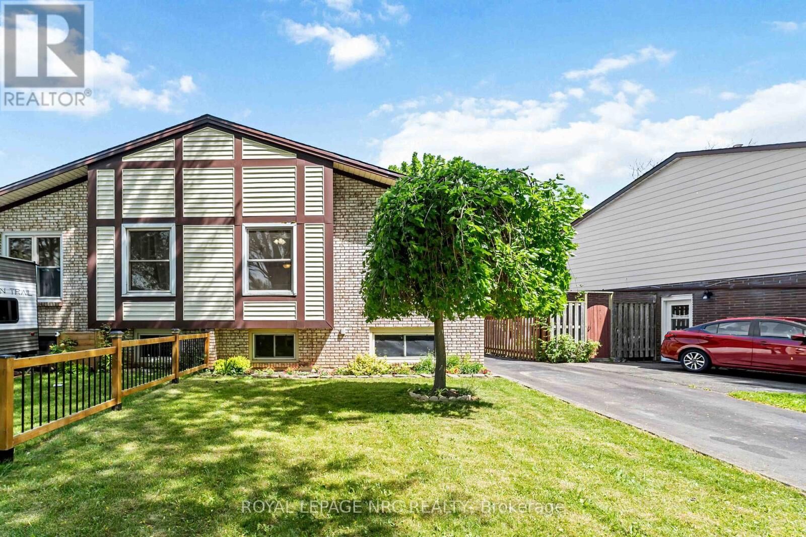 Property Photo: 6583 Harmony Avenue ON L2H 1Z3