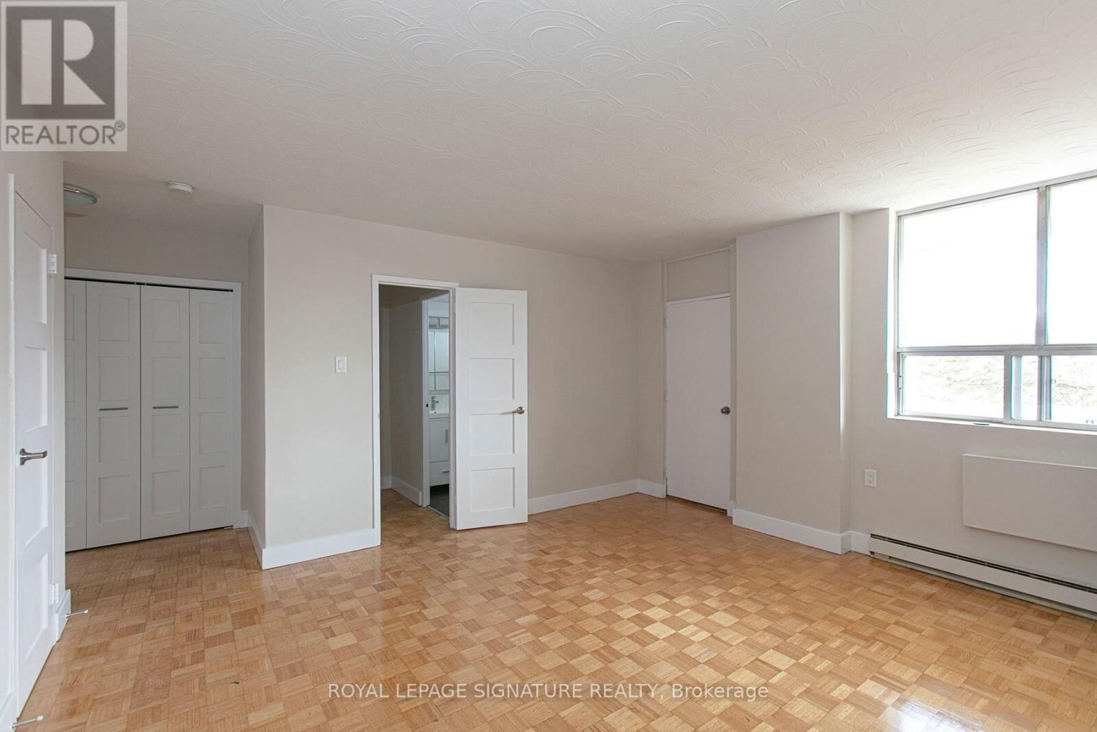 Property Photo:  525 Eglinton Avenue East 900  ON M4P 1N5 