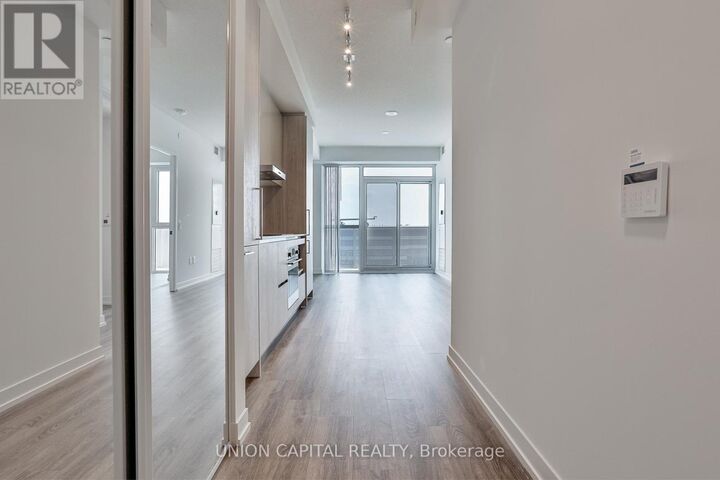 Property Photo: 195 Commerce Street 5217 ON L4K 0P9