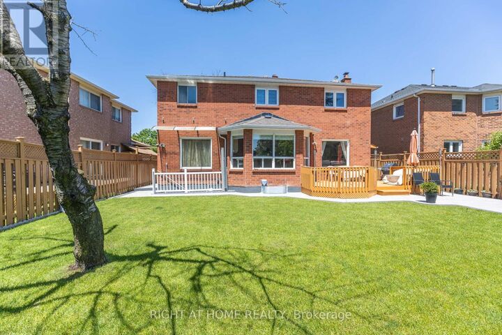 Property Photo:  378 Ceremonial Drive  ON L5R 2E3 