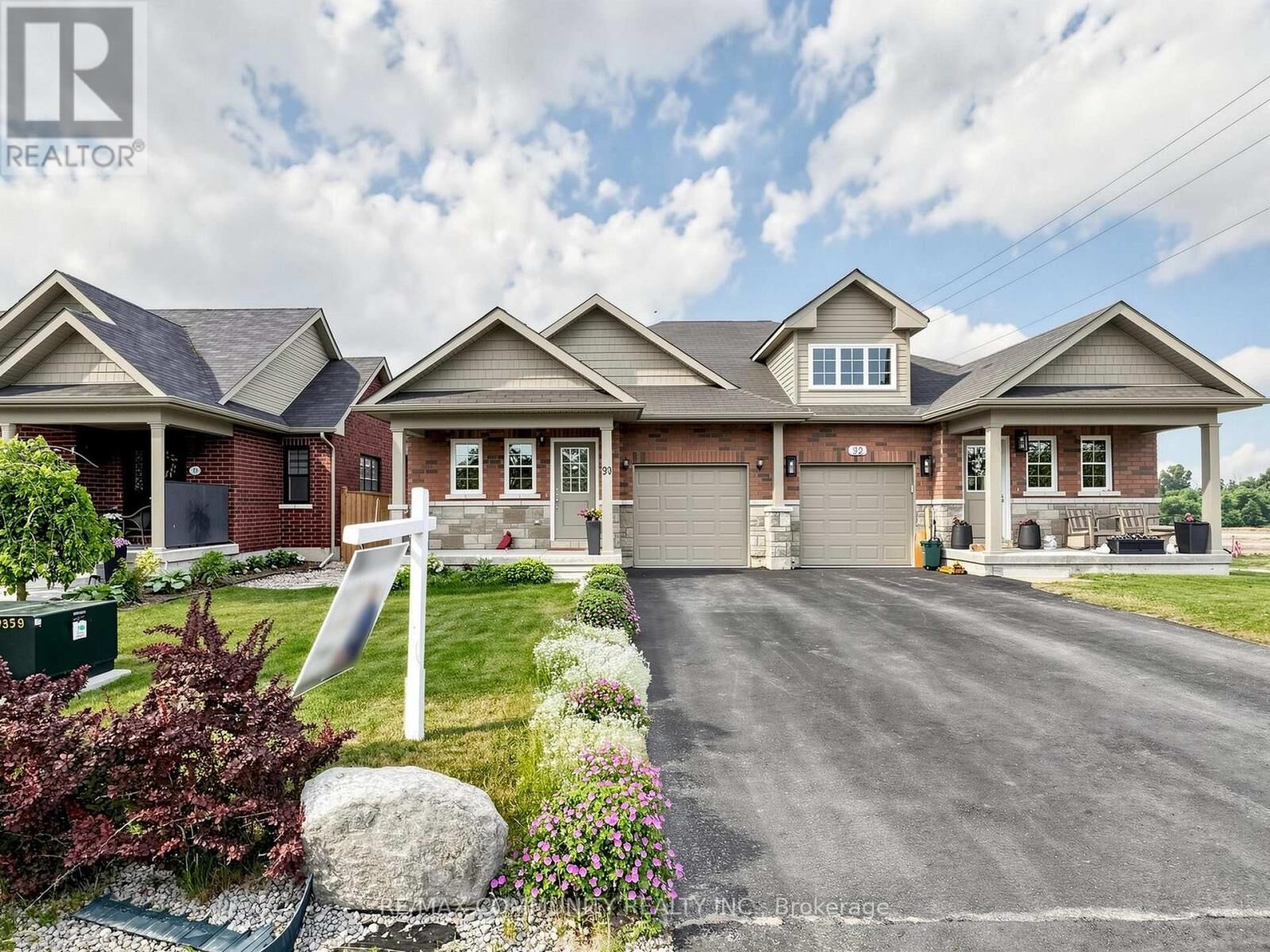 Property Photo:  90 Cortland Way  ON K0K 1H0 