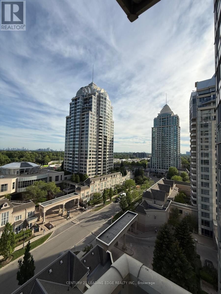 Property Photo: 8 Rean Drive 1111 ON M2K 3B9