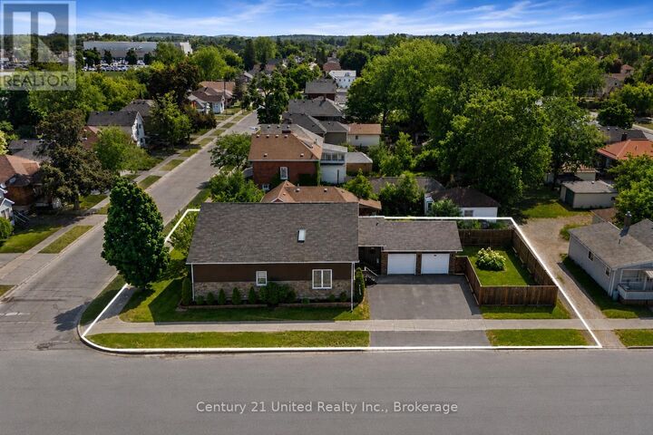Property Photo:  359 McGill Street  ON K9J 1W6 
