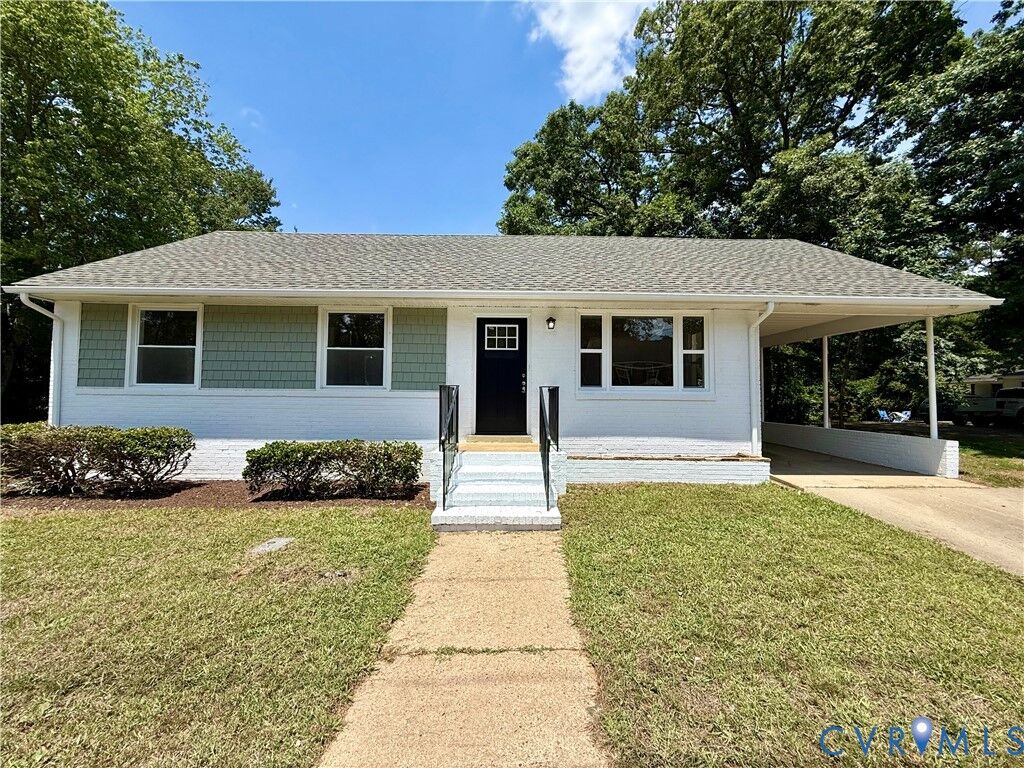 Property Photo: 3522 W Hundred Road VA 23831