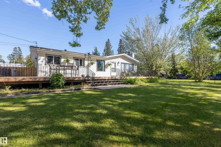 5115 49 Avenue — photo 1