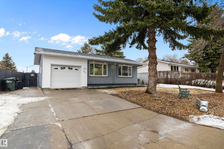 Property Photo:  131 Garland Crescent  AB T8A 2R1 