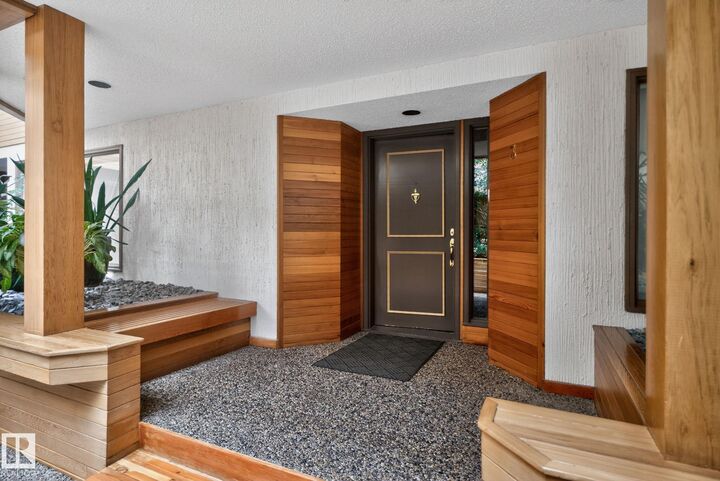 Property Photo:  14808 45 Avenue NW 3  AB T6H 5M5 