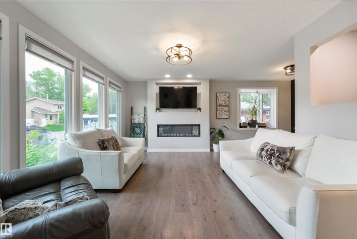 Property Photo:  3 Morris Street  AB T7X 2M5 