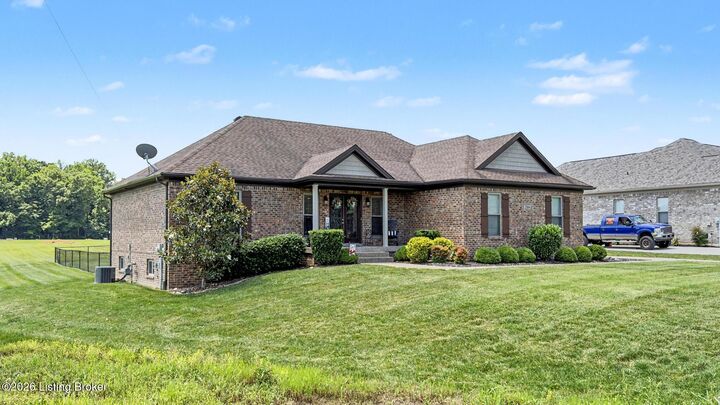 Property Photo:  7204 W Orell Rd  KY 40272 