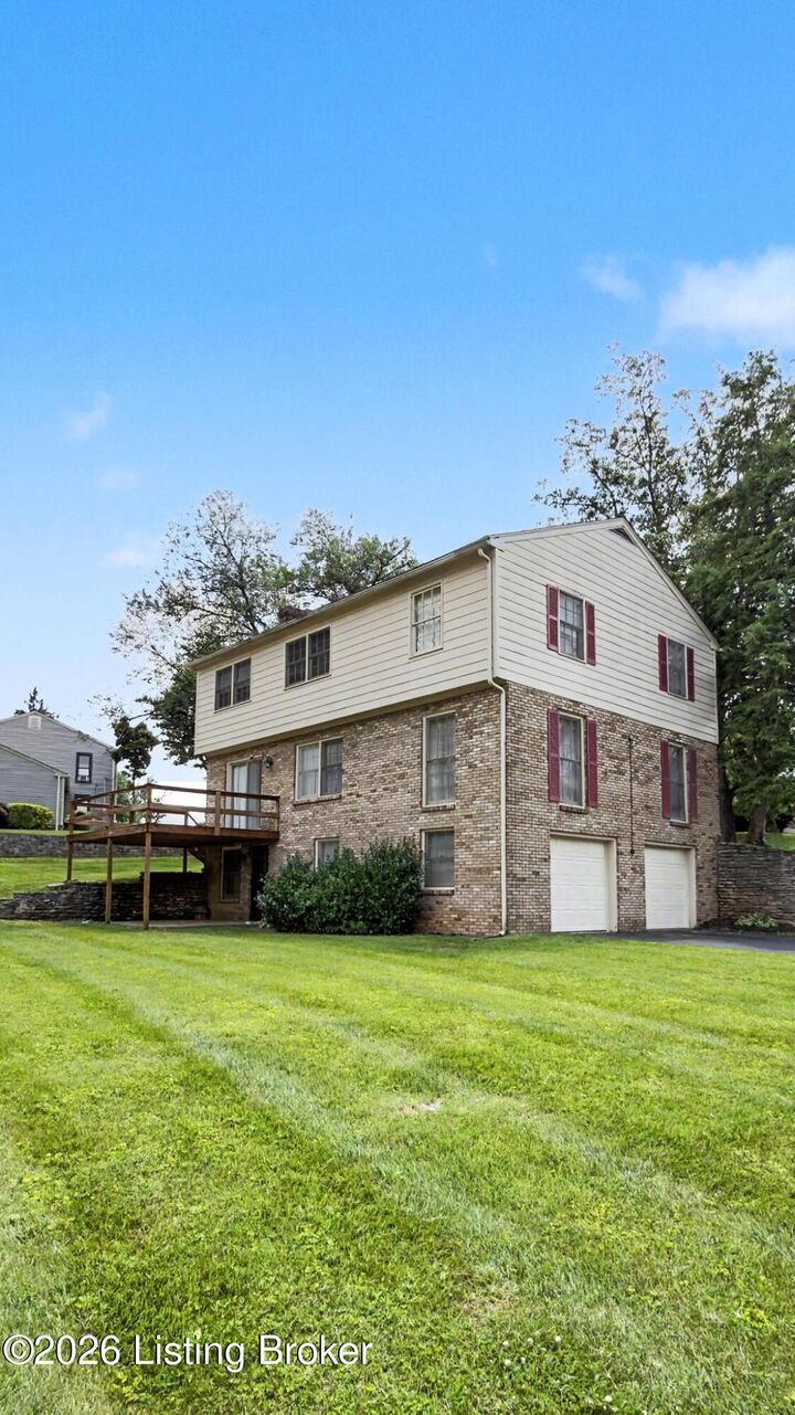 Property Photo:  3209 Dunlova Ct  KY 40241 