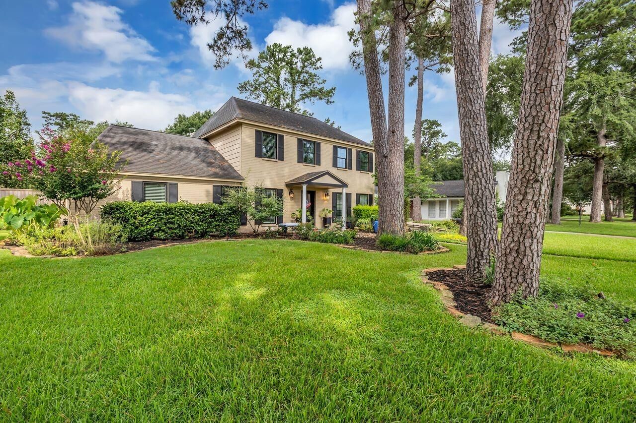Property Photo:  14115 Paradise Valley Drive  TX 77069 