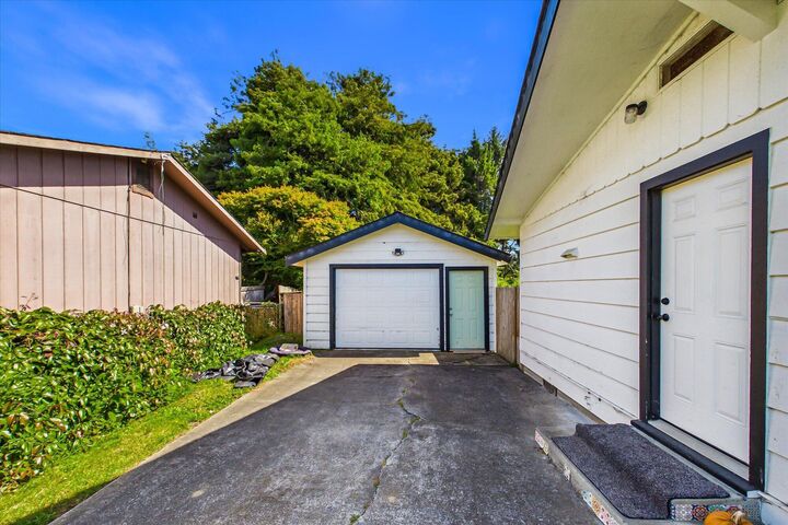 Property Photo:  138 Artino Street  CA 95503 