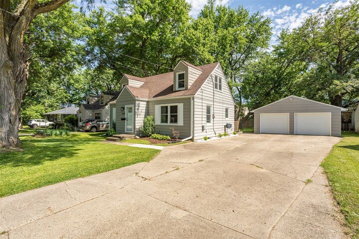 Property Photo:  2508 Mann Avenue  IA 50310 
