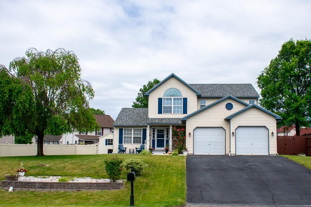 Property Photo:  141 Pond View Drive  PA 19526 