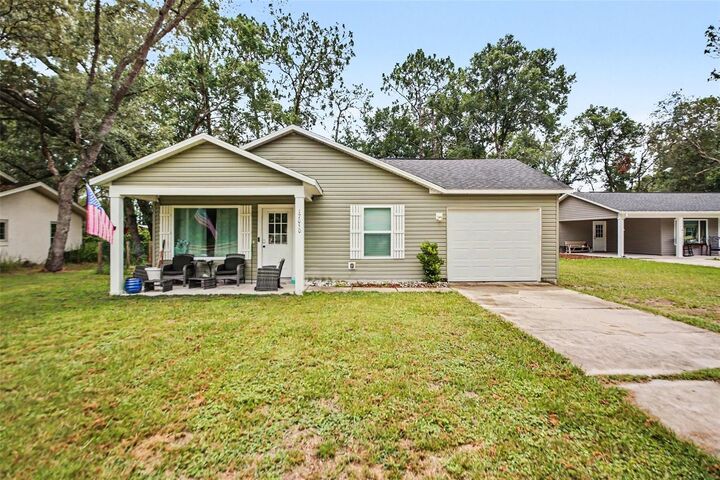 Property Photo: 17050 SE 60th Street FL 32179