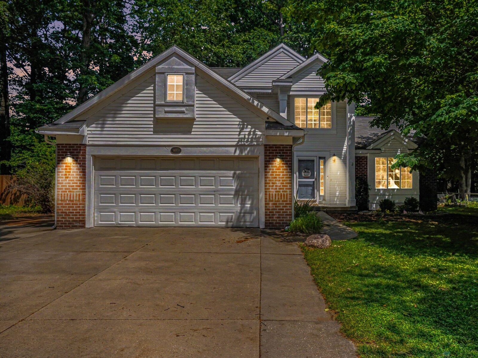 Property Photo:  14973 Briarwood Street  MI 49417 
