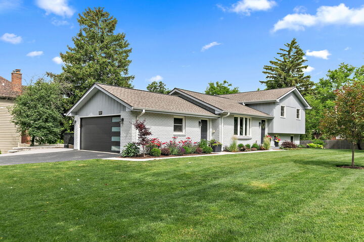 Property Photo:  800 Gamble Drive  IL 60532 