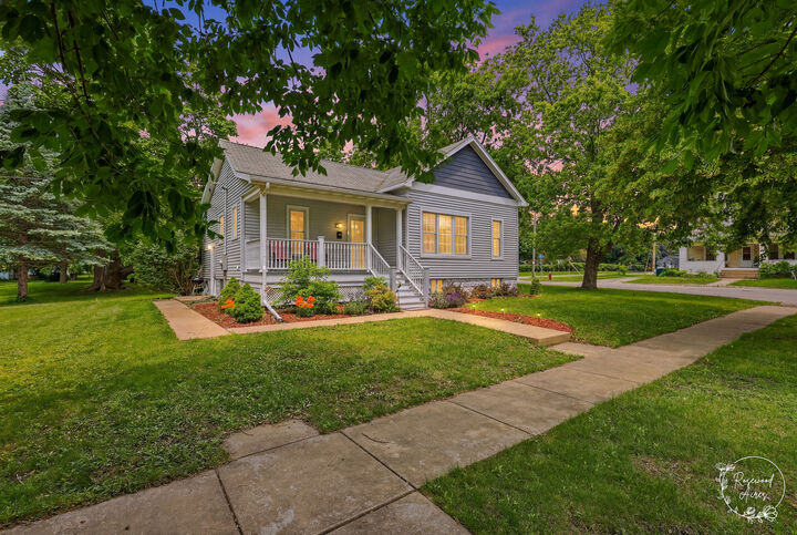 Property Photo:  423 E Front Street  IL 60938 
