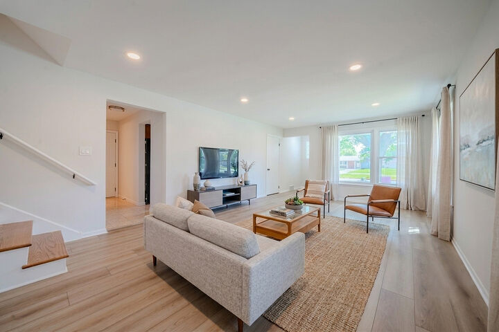 Property Photo:  1944 S 15th Avenue  IL 60155 