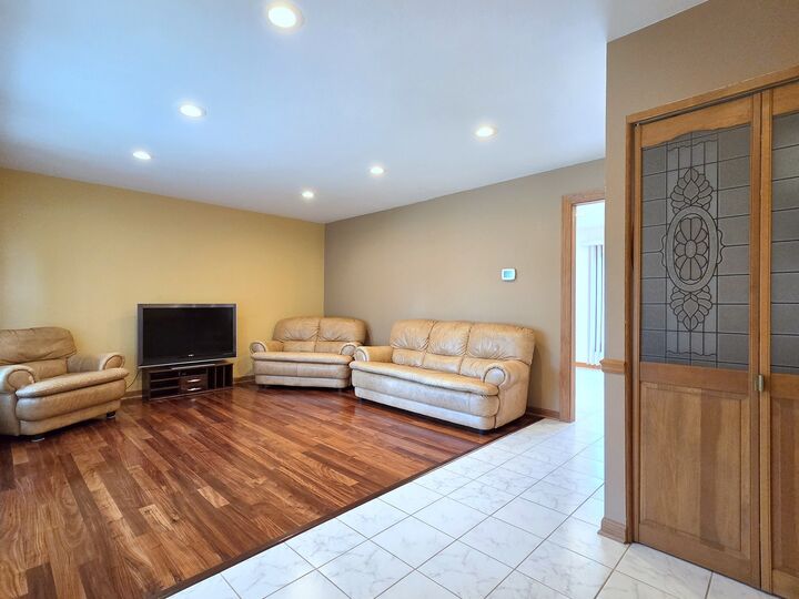 Property Photo:  21W105 Flamingo Lane  IL 60148 