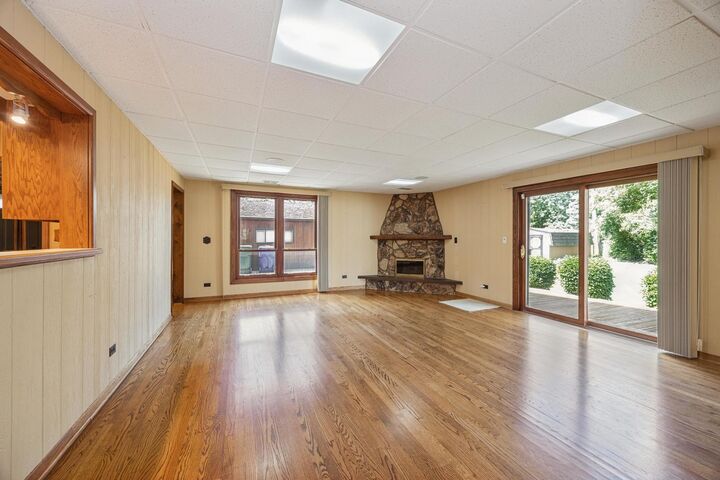 Property Photo: 8240 W 135 Street IL 60462