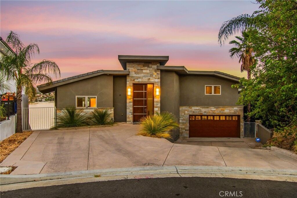 Property Photo:  29743 Buggywhip Court  CA 92587 