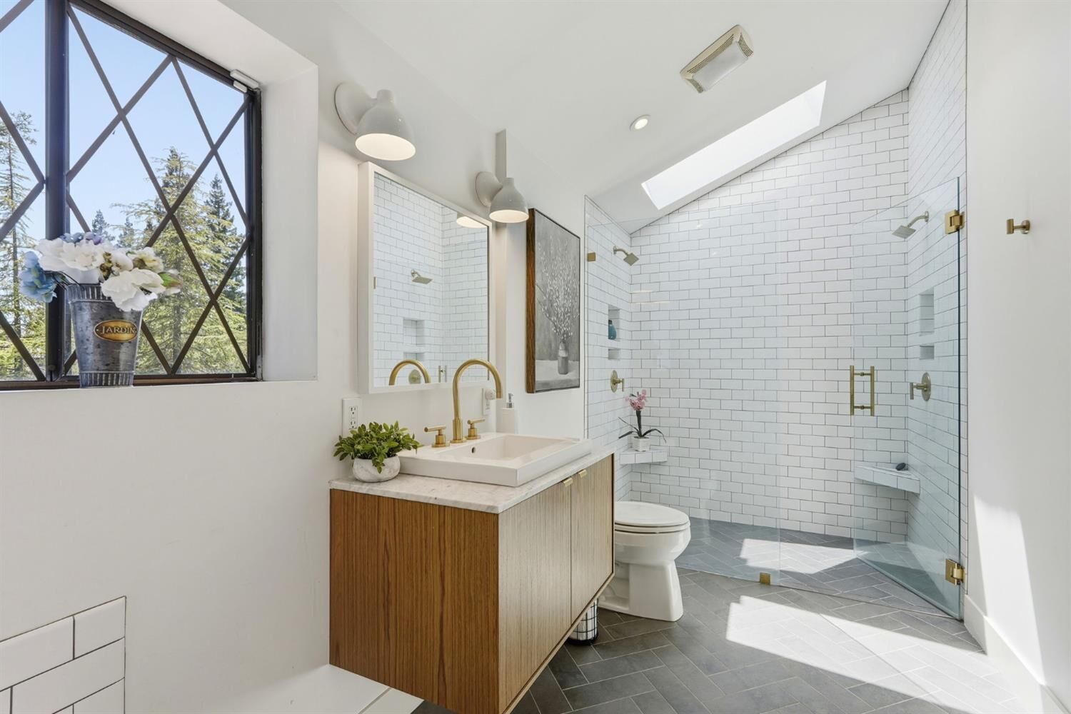 Property Photo: 2539 Exeter Square Lane CA 95825