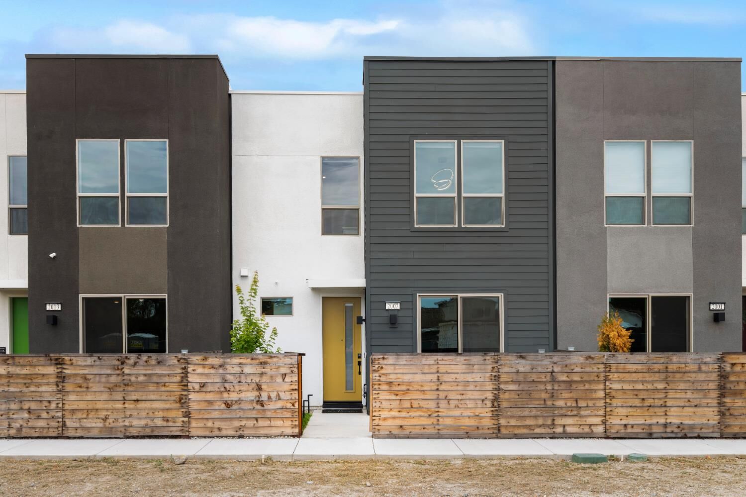 Property Photo: 2007 Odin Walk CA 95835