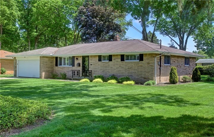Property Photo:  5265 Evergreen Drive  OH 44070 