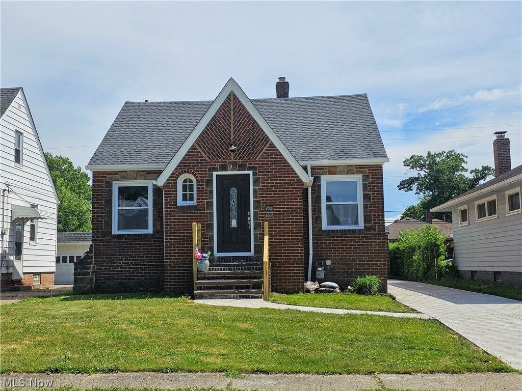 Property Photo: 6307 Westlake Avenue OH 44129
