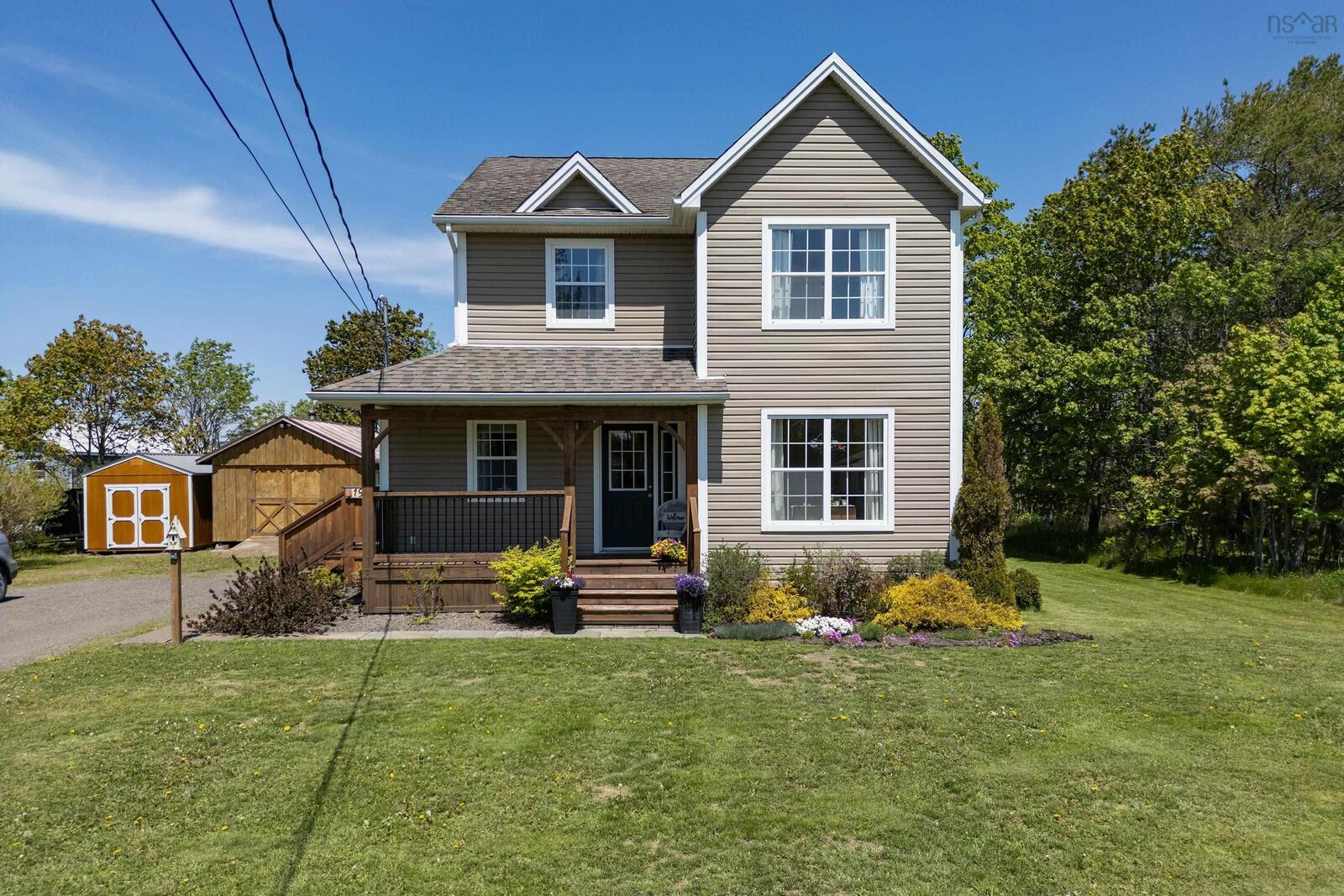 Property Photo: 194 King Street NS B0N 1S0