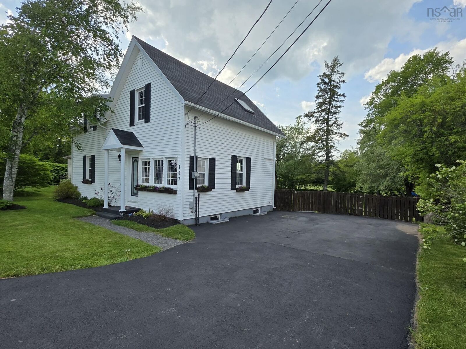 Property Photo: 107 Highway 289 NS B0N 1C0
