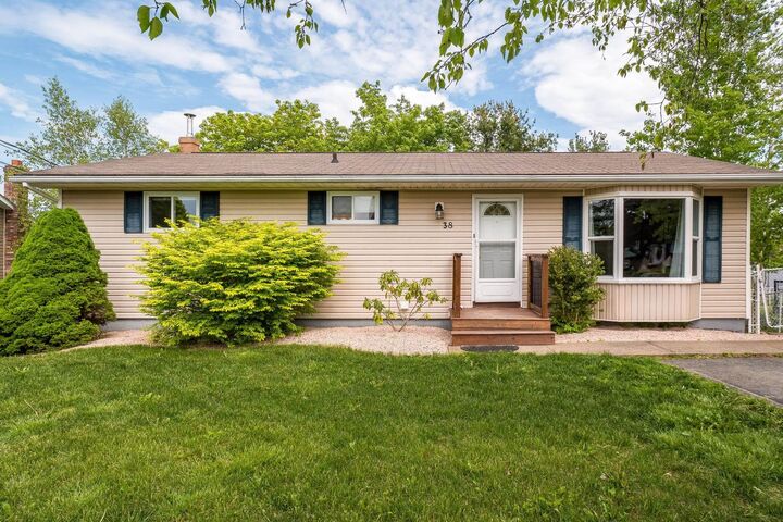 Property Photo: 38 Ascot Way NS B4E 2J1