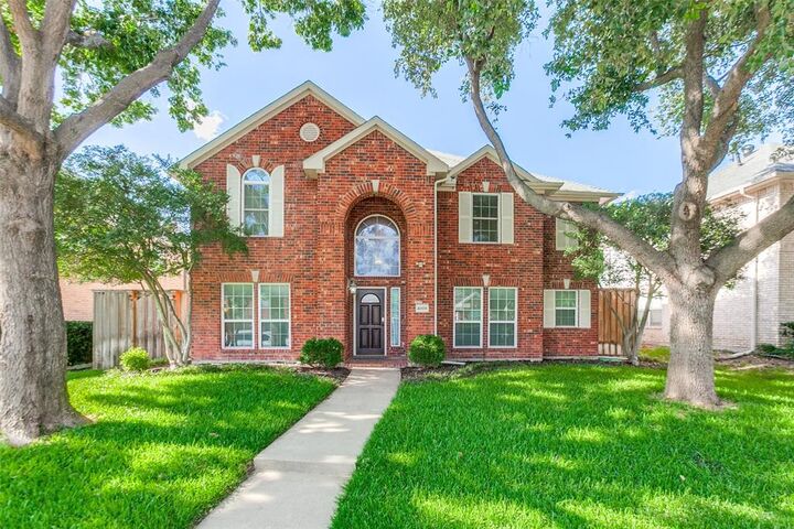 Property Photo: 4809 Parnell Lane TX 75024