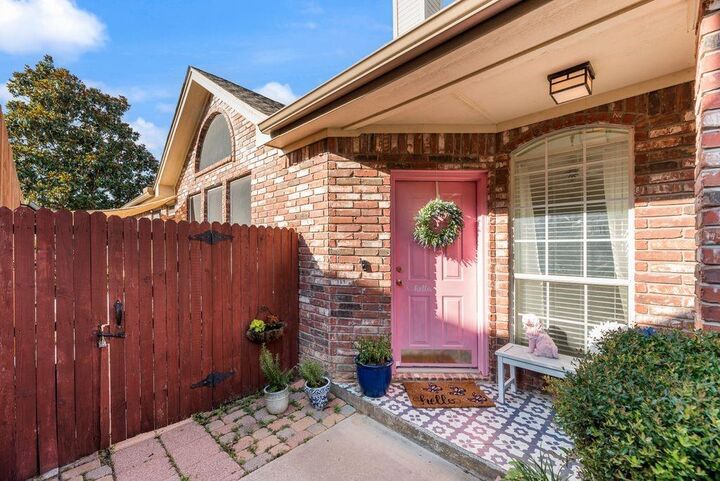 Property Photo: 3205 Cape Cod Court TX 76017