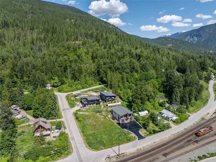 Property Photo: 98 Track Street BC V0E 2S0