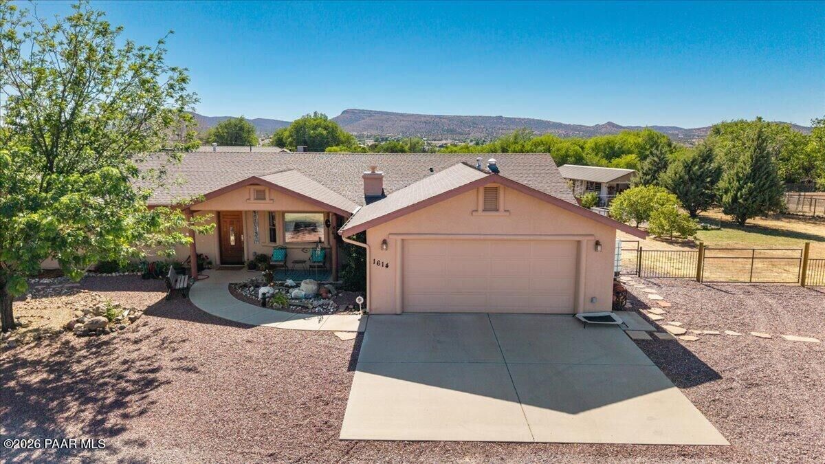Property Photo:  1614 W Road 4-1/2 N  AZ 86323 