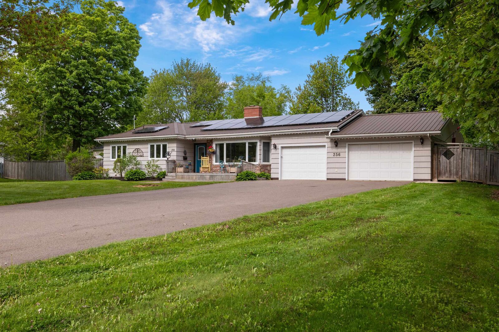 Property Photo:  256 Mount Edward Road  PE C1A 5T7 