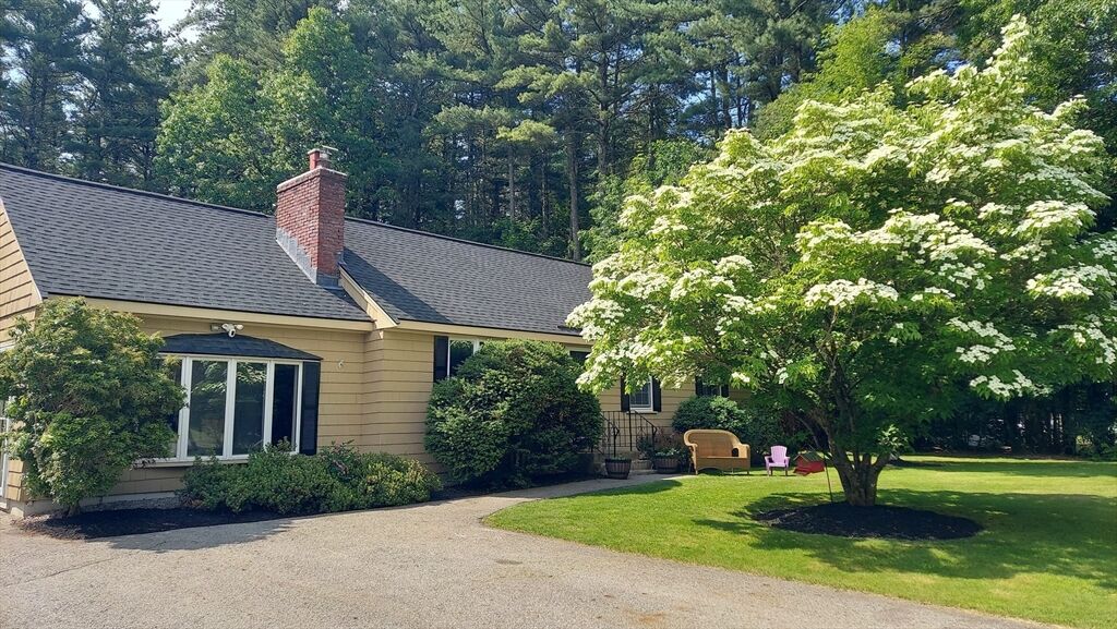 Property Photo: 20 Constantine Dr MA 01879