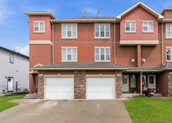Property Photo: 2120 21 Avenue AB T0M 0W0