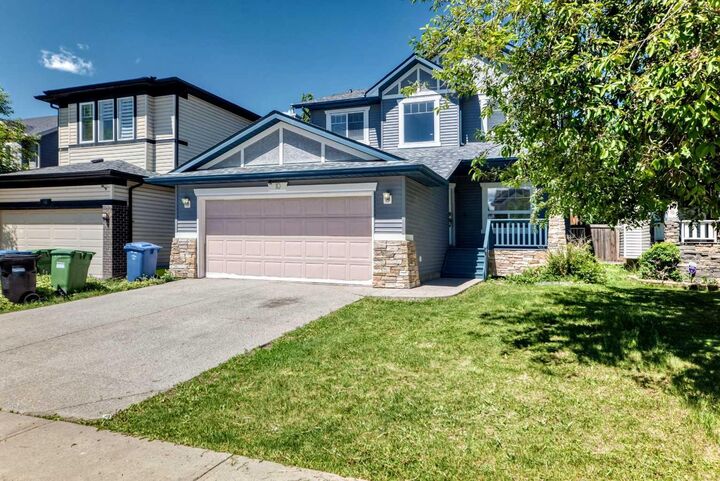 Property Photo: 10 Hidden Creek Heights NW AB T3A 6K8