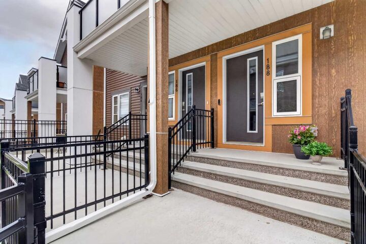Property Photo:  188 Livingston Common NE  AB T3P 1K1 